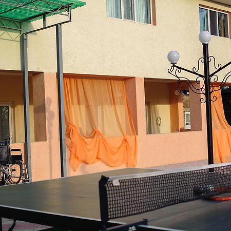 Yukon Hotel Bosteri Kültér fotó